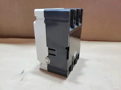 NEW EATON FDB3050
