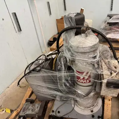 2005 HAAS VF-5/50 Vertical Machining Centers | Toolquip, Inc. (4)