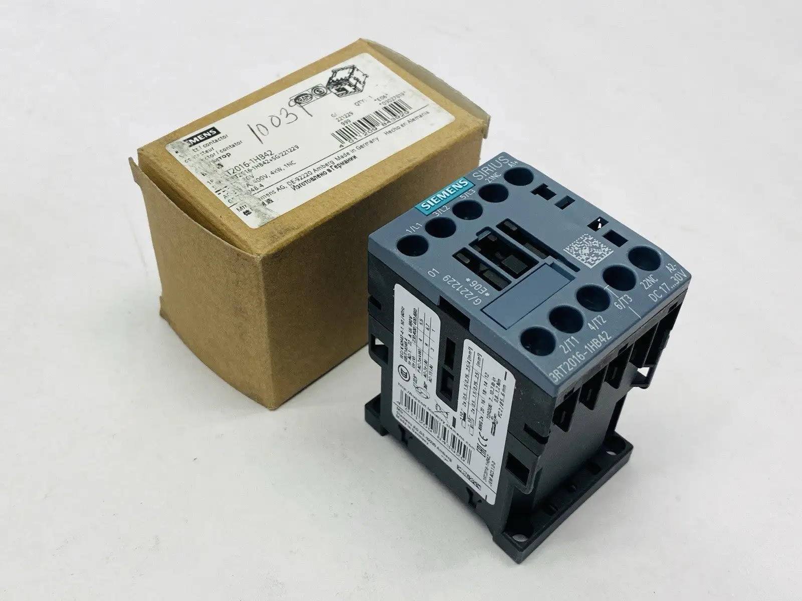 3RT2016-1HB42 | Siemens  Power Contactor 3-Pole 9A 4kW 400V 24VDC - New Other