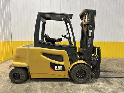 USED CAT