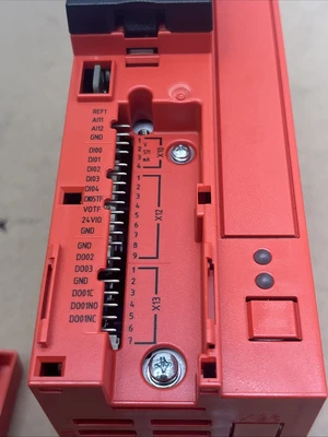 New | in-Stock SEW/EURODRIVE EURODRIVE MC07B0005-5A3-4-00 380-500V 2A Variable Speed Drives Indiana US | J&J Industrial Supply #1550140