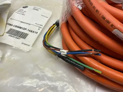 USED ALLEN-BRADLEY SER. B KINETIX SMARTLINK SINGLE CABLE NON-FLEX 15M DSL