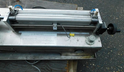 USED QUANITATIVE SINGLE PISTON