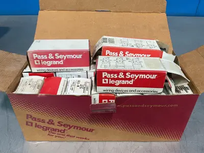 Used PASS & SEYMOUR LEGRAND 7413SS / L1630R Electrical Fittings Ohio US | HGR 24 #1478218