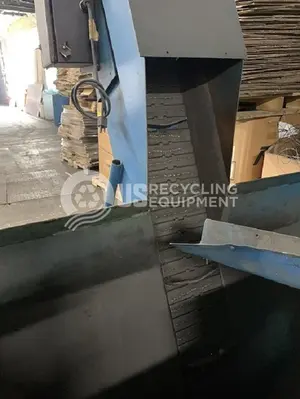 Unknown Manufacturer: Used Feed Hopper