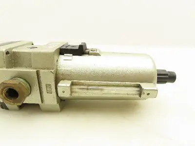 Hyvair B-808-G Pneumatic Air Filter Regulator 140 PSI Max 1/2" NPT