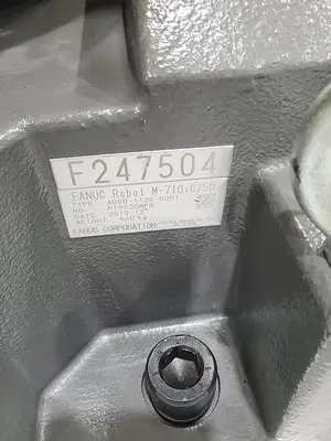 USED FANUC M-710IC/50