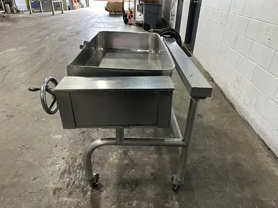 25 Gallon Electric Tilt Skillet