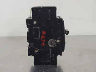 USED SQUARE D QOU215