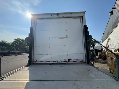 2020 HINO 195 Box Truck | Platinum Group (24)