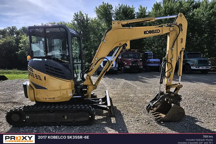 Used 2017 KOBELCO SK35SR-6E Crawler Excavators - Mini Wisconsin US | Proxy Equipment #1377970