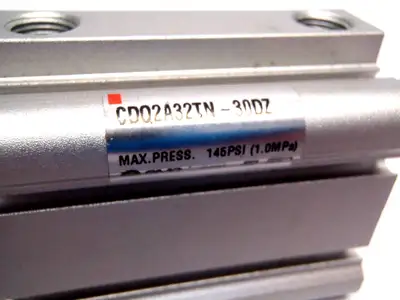 CDQ2A32TN-30DZ | SMC  Compact Pneumatic Cylinder 32mm Bore 30mm Stroke - New Other