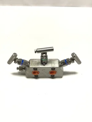Rosemount 0305RC32B11 3 Way Manifold Valve Transmitter