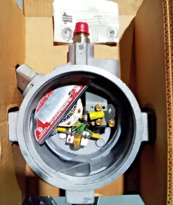 Used Mercoid DAH-31-153 Pressure Switches US | Infinity wholesale & Supply LLC #1305597