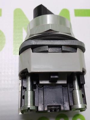 USED ALLEN BRADLEY 800T-H2