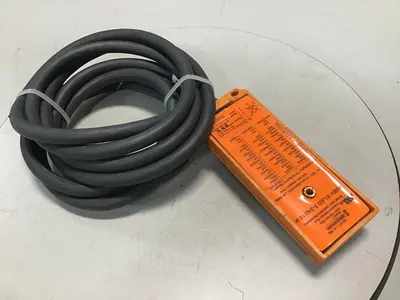 USED LUMBERG ASBV8/LED 5-242/10M