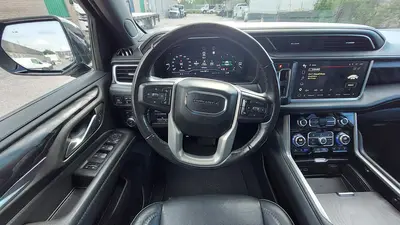 2022 GMC YUKON XL DENALI Vehicles | Platinum Group (34)