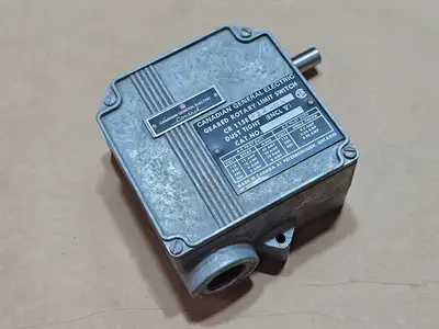 Used CANADIAN GENERAL ELECTRIC CR115E Switchgears British Columbia CA | Lenmark #1434247