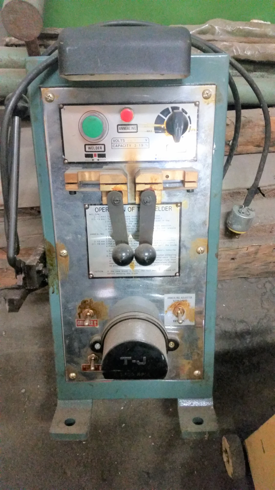 USED ENCO BLADE WELDER 293-8025