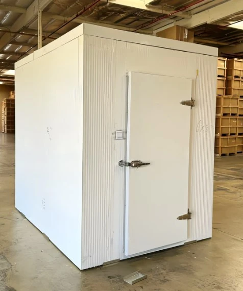 171-0063 6’ x 8’ Walk In Cooler Box with Floor