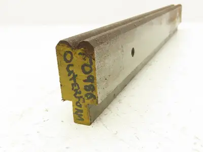 Press Brake Die 16-5/8" Long 90° V 5/16" W 3/16" D 1-9/16" H 1/2" Tang
