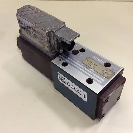 Used BOSCH 0 811 404 750 Valves/Fittings Michigan US | Ideal Machinery #694966