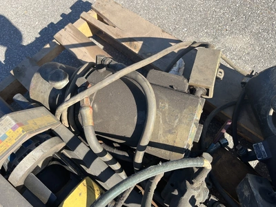 USED PARKER HYDRAULIC CRIMPER SYSTEM