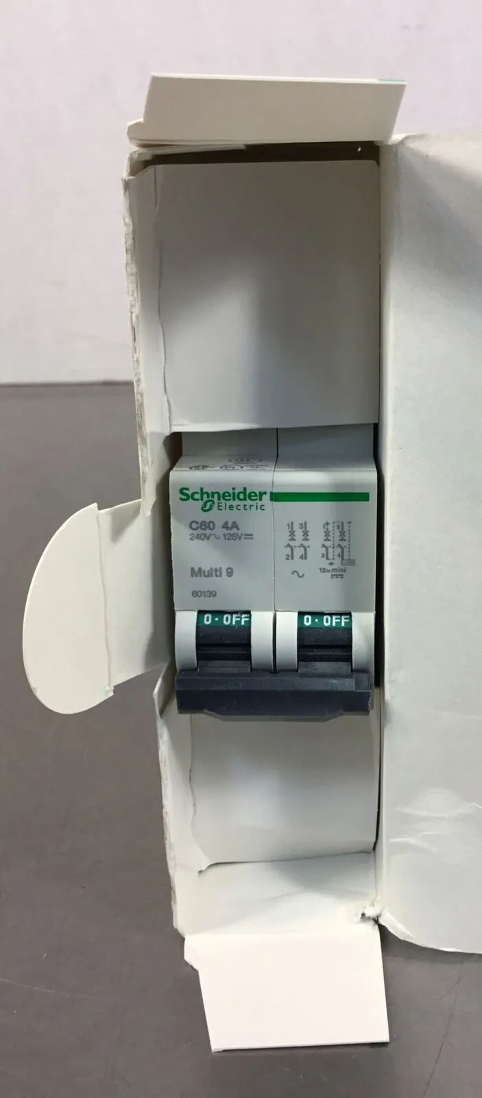 SCHNEIDER 60139 Multi 9 C60 4A 2 Pole 125/240 Volt Circuit Breaker 3D-2