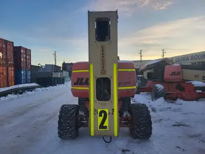 USED 2005 JLG 800AJ