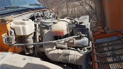 USED 2000 GMC C8500 TANDEM AXLE BED TRUCK