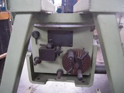 USED MIKRON 0405