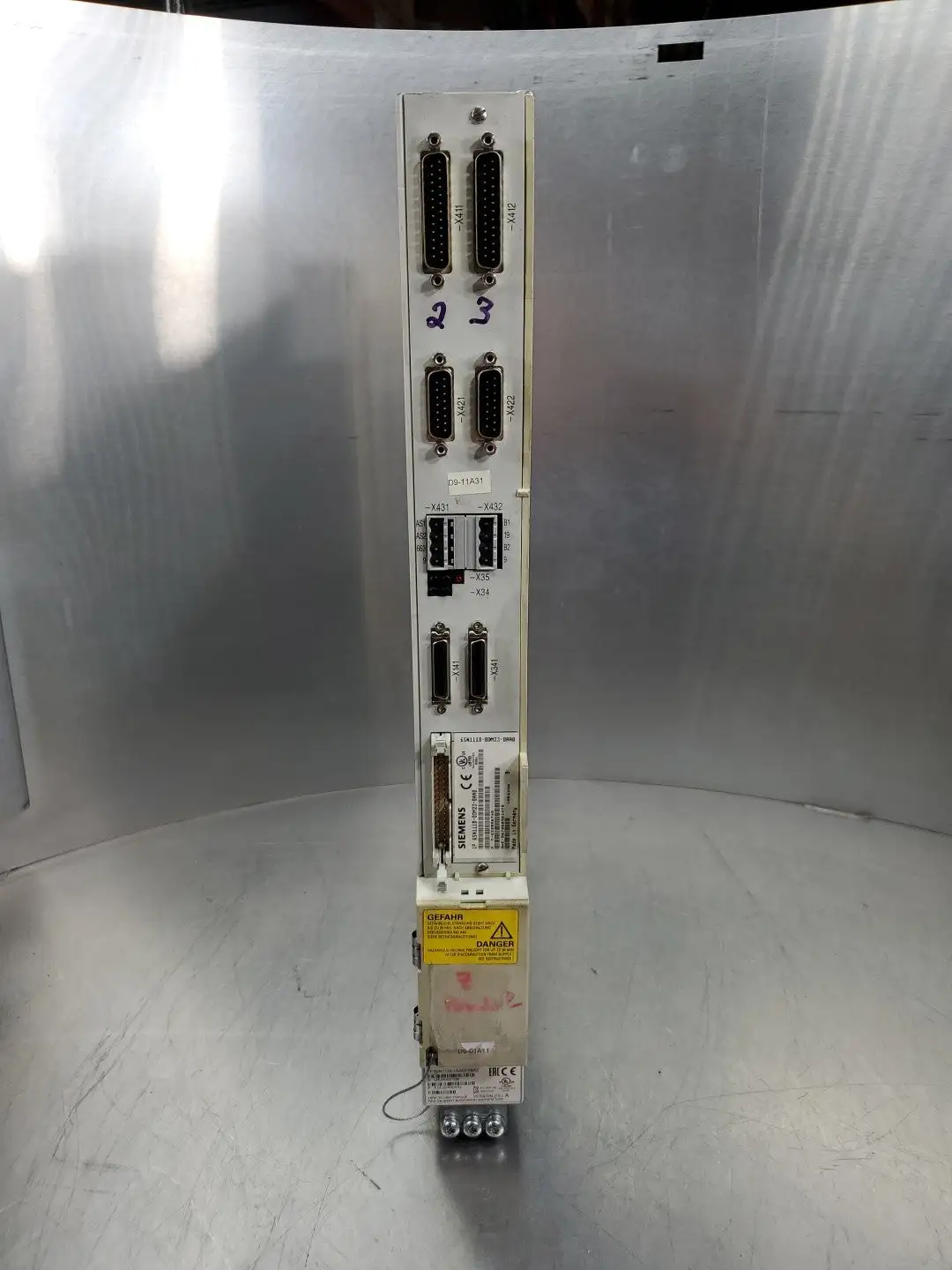 USED Siemens 6SN1124-1AA00-0BA2 SIMODRIVE w/6SN1118-0DM23-0AA0 Drive Card