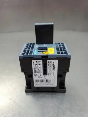 SIEMENS 3RT20182BB41 Power Contactor w/3RT29161BB00 Module. 4C44