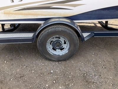 USED 2006 TAHOE TRACKER