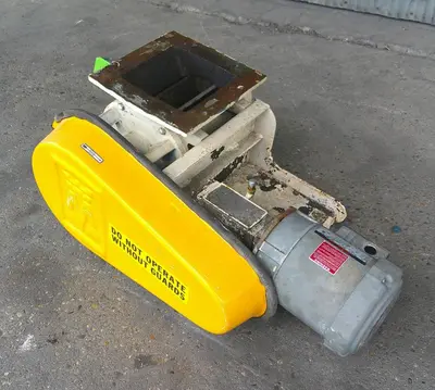 SPC9155  Valve 8 x 8 HD CS Wm Meyer rotary airlock feeder