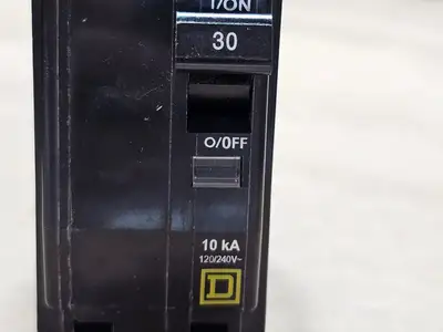 Used SQUARE D QOB230 Switchgears British Columbia CA | Lenmark #1438508