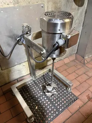 Twin Propeller Agitator
