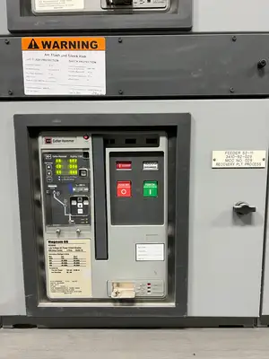 USED 2001 CUTLER-HAMMER MAGNUM DS