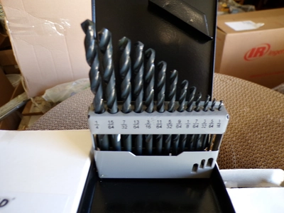 Used _UNKNOWN_ _UNKNOWN_ Jobber Length Drills Michigan US | Miedema Asset Management Group #1576418