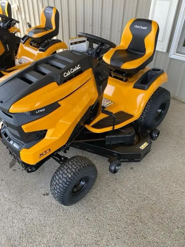 New | in-Stock 2026 CUB CADET XT1 LT50 FAB Mowers Maine US | Beauregard Equipment #1511266
