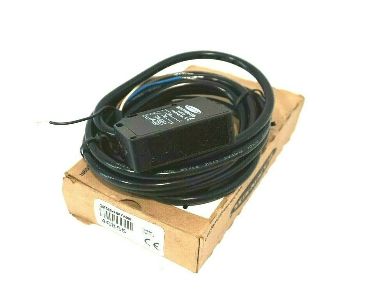 NEW BANNER ENGINEERING QMT42VN6AFV400 SENSOR 46855