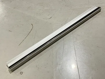 MT56926/1400 | Montratec  Montrac Straight Rail Section 1400mm Missing Conductor - Used