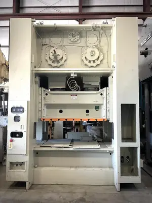 USED 1990 KOMATSU PRESSES KOMATSU L2M-300 PRESS