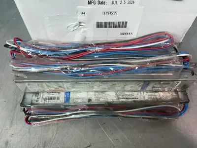 Used LITHONIA LIGHTING, TRIAD LQM S 3 R 120/277 M6 / B232IUNVHPN Lighting Ohio US | HGR 24 #1561833
