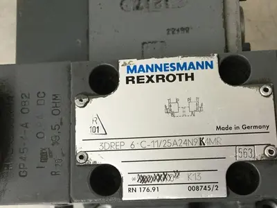 USED REXROTH 4WRZ16W115050/6A24N9EK4/D3MR-453