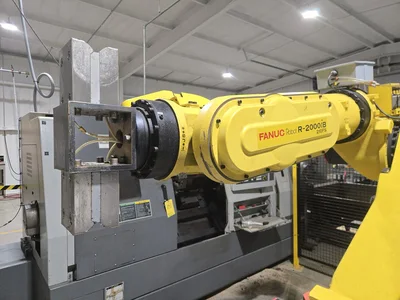 2012 Fanuc Robot R-2000i6 210FS Robotic Arm System w/ Camera System, Pallet Supports, Controllers,