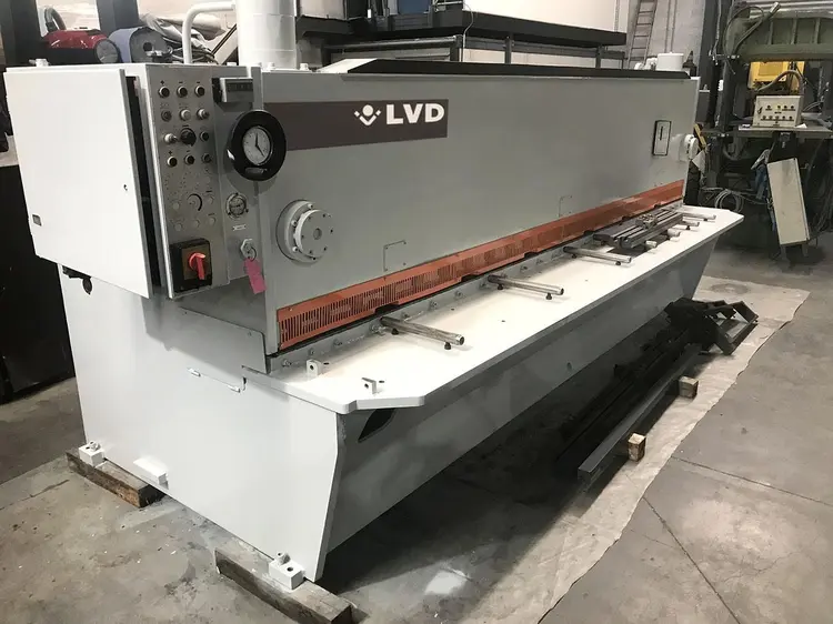 Used LVD MVCS 4100 X 5 MM Sheet Metal Shears | Apt International N.V #365109