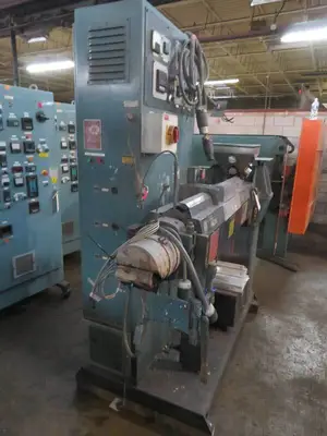 1984 DAVIS STANDARD 150INDS-20 Extrusor de plástico 1 - 1,99" | Perry Equipment (2)