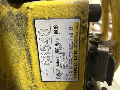 Used 2005 FANUC FANUC ARCMATE 100IB Robots Michigan US | RAB Industries, Inc. #184283