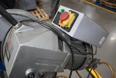 Rong-Fu RF-315CS-42 3-Phase Heavy Duty Circular Saw on Stand